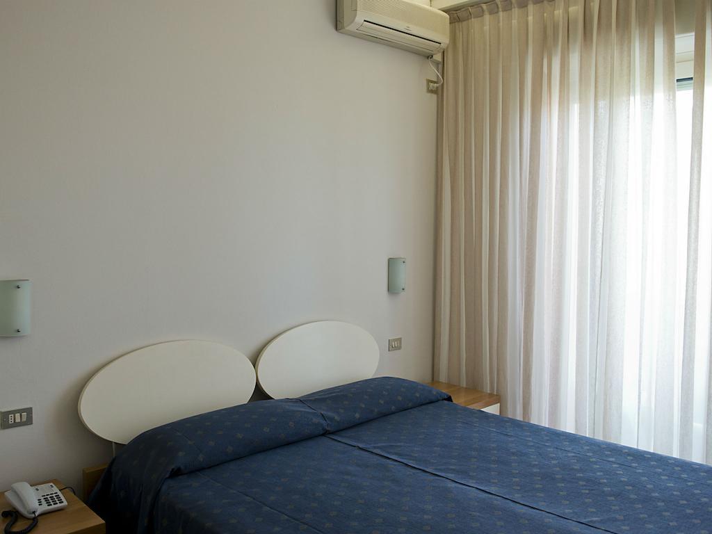 Hotel Parco Milano Marittima Pokoj fotografie